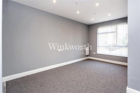 Studio to rent, Brent Street, Hendon NW4