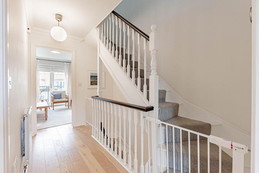 First Floor Landing (1)