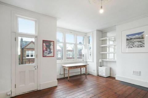 2 bedroom apartment to rent, Clifford Gardens, London