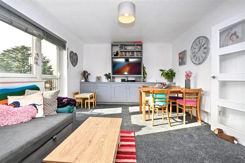 2 bedroom flat for sale, Selwyn Road, Eastbourne