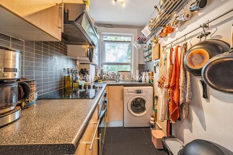 1 bedroom flat for sale, Jennings Road, East Dulwich, London, SE22