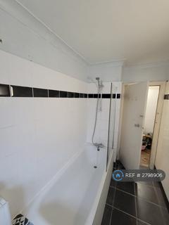 undefined, Courtlands, Maidenhead, SL6