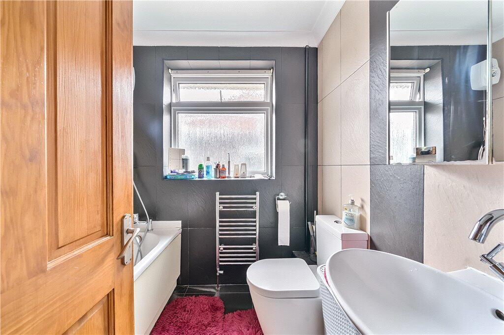 Davidson Frost-Wellings, DFW, Bathroom, Everton Dr