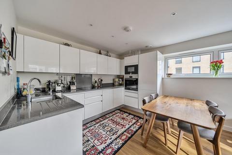 2 bedroom flat for sale, Letchworth Road, Stanmore HA7