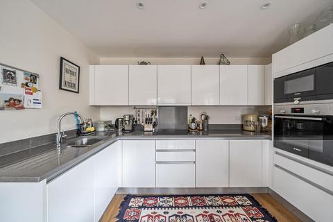 2 bedroom flat for sale, Letchworth Road, Stanmore HA7