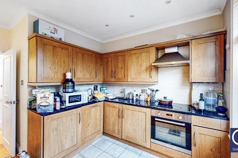 1 bedroom apartment to rent, Cable Street, London, E1