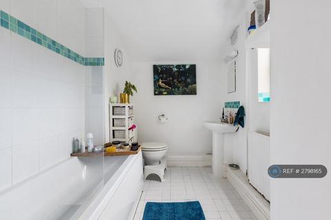 1 bedroom flat to rent, Verdant Lane, London, SE6
