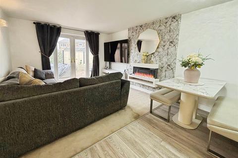 undefined, Sangster Way, Bradford BD5