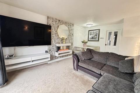 undefined, Sangster Way, Bradford BD5
