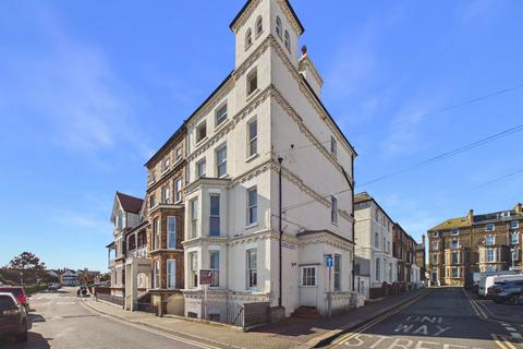 Victoria Parade, Broadstairs, CT10