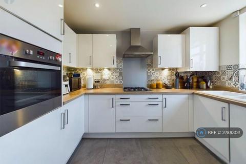undefined, Emerald Way, Broughton, Aylesbury, HP22