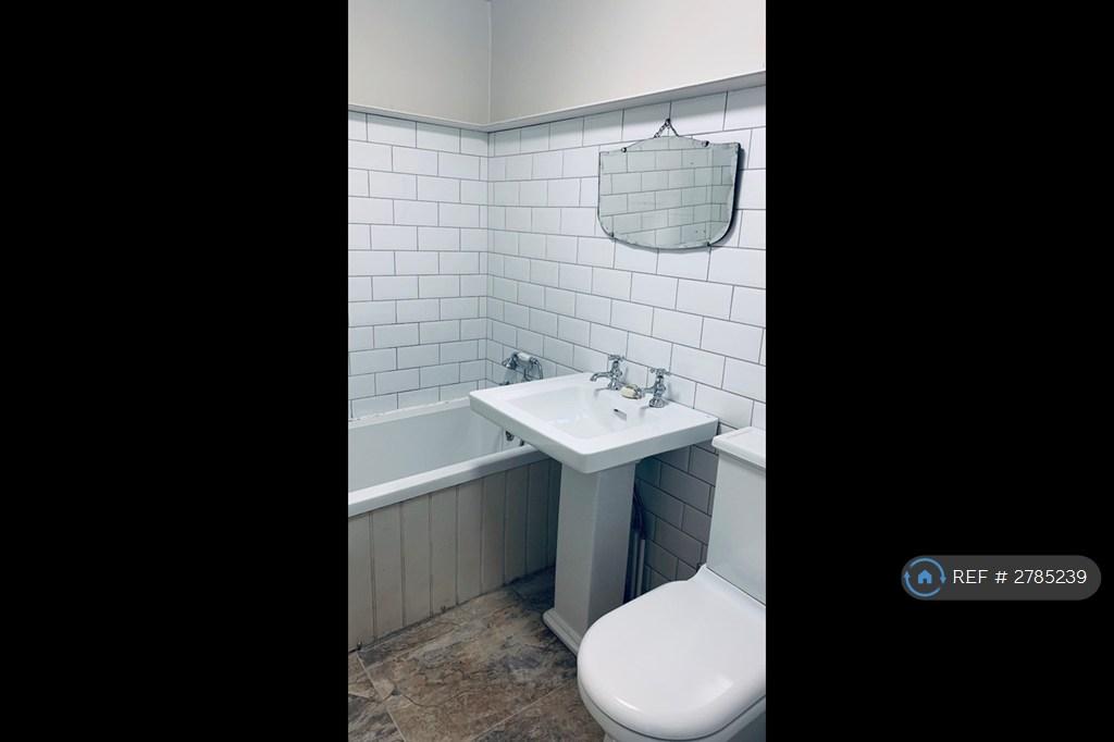 Deco Style Bathroom