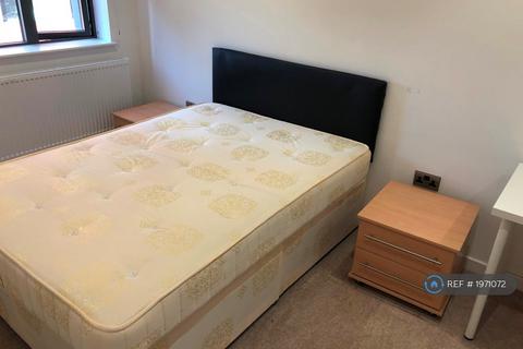 1 bedroom flat to rent, Garrard House, Reading, RG1