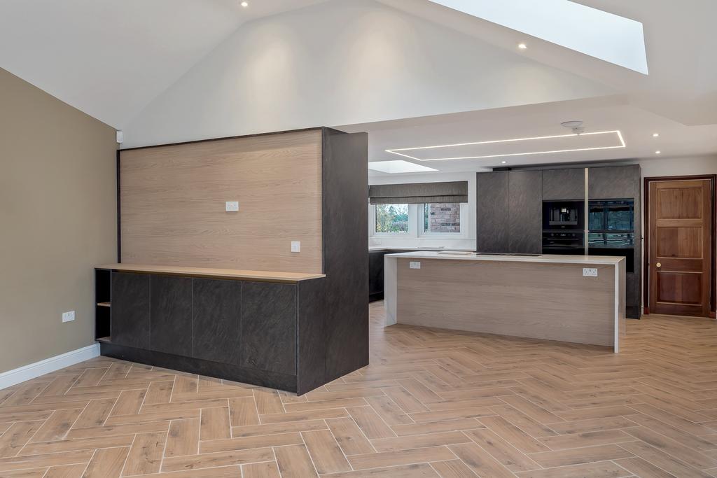 Dining Area 1