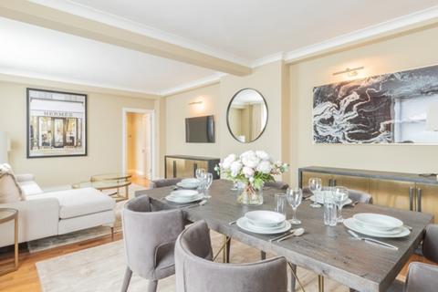 3 bedroom property to rent, Hill Street, London W1J