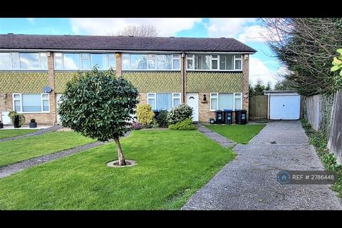 3 bedroom end of terrace house to rent, Haling Park Road, South Croydon, CR2
