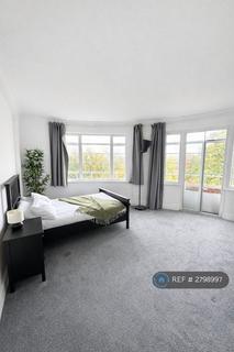1 bedroom in a flat share to rent, Gliddon Road, London, W14