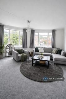 1 bedroom in a flat share to rent, Gliddon Road, London, W14