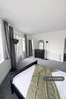 1 bedroom in a flat share to rent, Gliddon Road, London, W14
