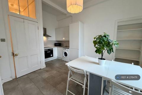 2 bedroom flat to rent, Montgomery St, Edinburgh, EH7