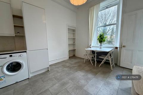 undefined, Montgomery St, Edinburgh, EH7