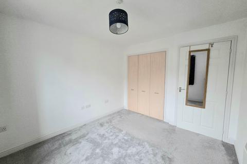 1 bedroom flat to rent, Longacres, Bridgend, CF31