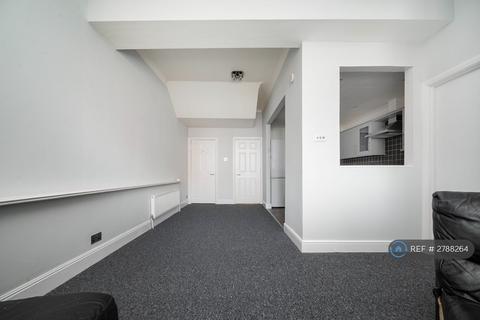 3 bedroom flat to rent, Stanton Court, London, N3