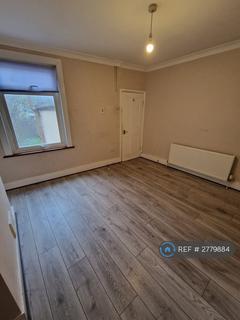 2 bedroom terraced house to rent, Church Road, Swanscombe, DA10