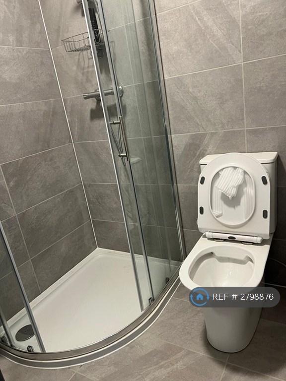 Room 1 - Bathroom