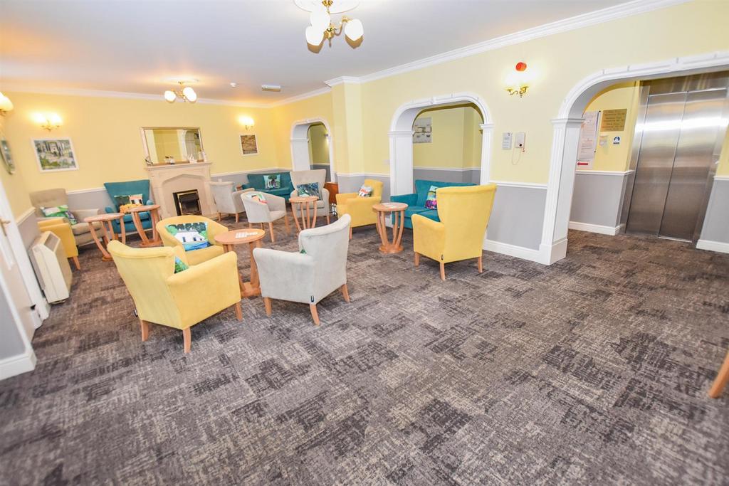 Residents lounge.jpg
