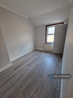 2 bedroom terraced house to rent, Sun Road, Swanscombe, DA10