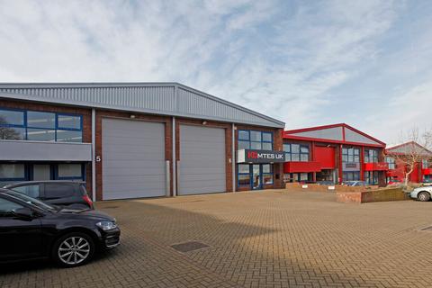 Warehouse to rent, Amor Way Letchworth Garden City SG6 1UG