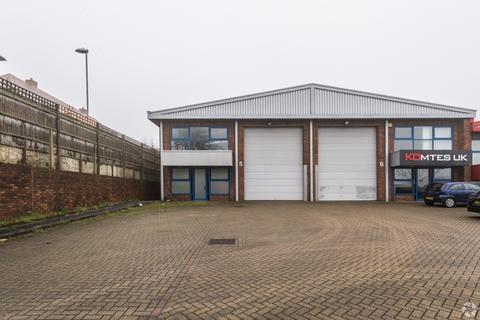 Warehouse to rent, Amor Way Letchworth Garden City SG6 1UG