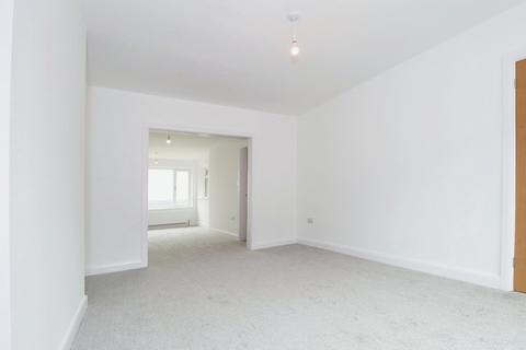 3 bedroom semi-detached house for sale, Well Garth Bank, Leeds, West Yorkshire, LS13
