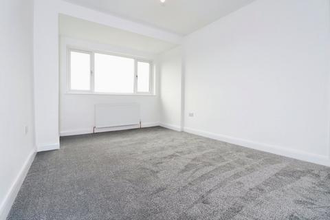 3 bedroom semi-detached house for sale, Well Garth Bank, Leeds, West Yorkshire, LS13