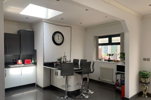 1 bedroom in a house share to rent, Goodmayes Lane, Ilford IG3