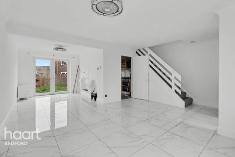 undefined, Hawthorn Close, ST NEOTS