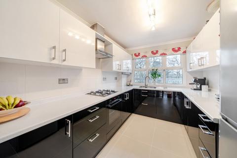 undefined, Boathouse Walk, London
