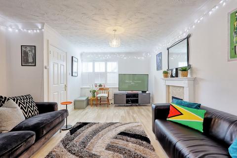 undefined, Mary Rose Close, Grays RM16