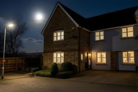 undefined, Mary Rose Close, Grays RM16