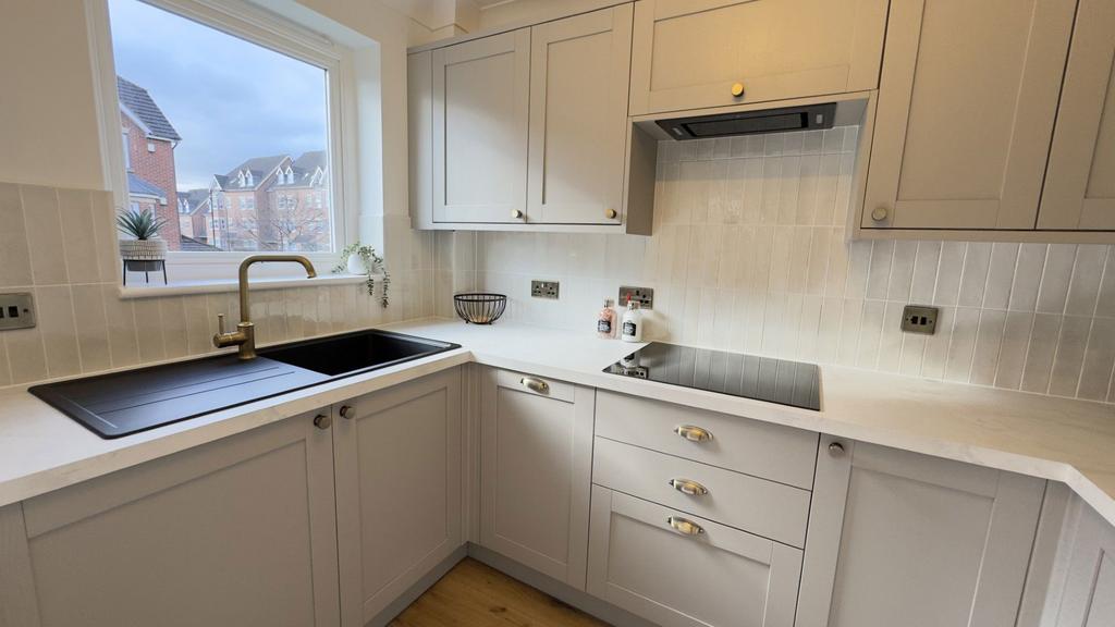 Apartment in Newcastle upon Tyne, Coxlodge - View 2