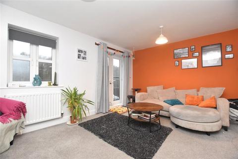3 bedroom semi-detached house for sale, Scampston Drive, East Ardsley, Wakefield, West Yorkshire