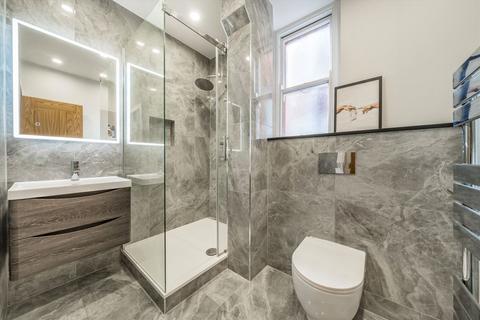 2 bedroom flat for sale, Beaumont Avenue, London W14