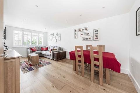 undefined, The Downs, London SW20