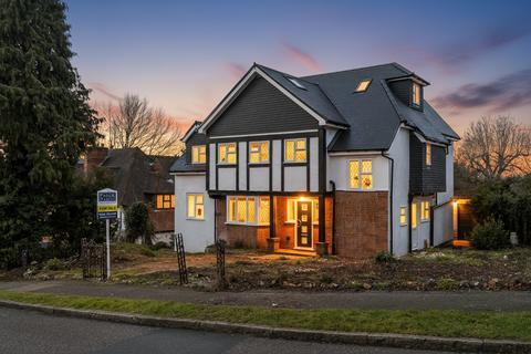 5 bedroom detached house for sale, Hartley Way, Purley CR8