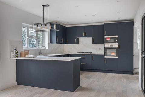 5 bedroom detached house for sale, Hartley Way, Purley CR8