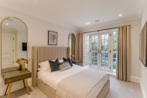 2 bedroom apartment for sale, Flat  Liberty House, Northwood HA6