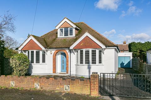 undefined, Kingsway, Staines-upon-Thames, Surrey, TW19