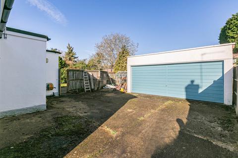 undefined, Kingsway, Staines-upon-Thames, Surrey, TW19