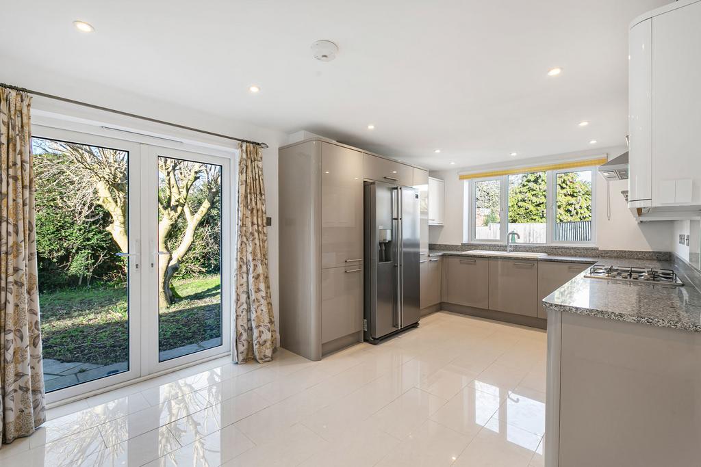 Kitchen/Dining